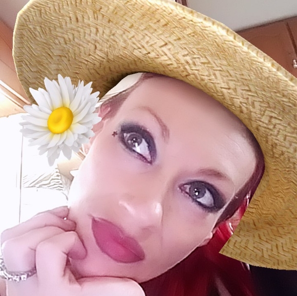 Meet your Posher, Kelly - Picture 4 of 8